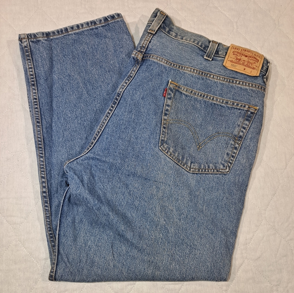 Levi's 550 Relaxed-Fit Big Man's Jeans 44x30 Blue Straight Slightly Distressed